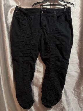 Dots Black Resistance Pants